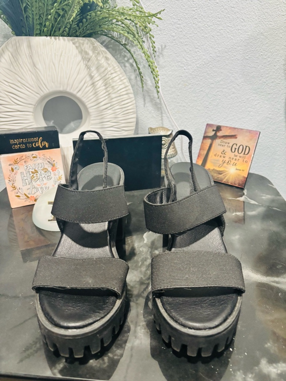 Black Madden Girl Sandals